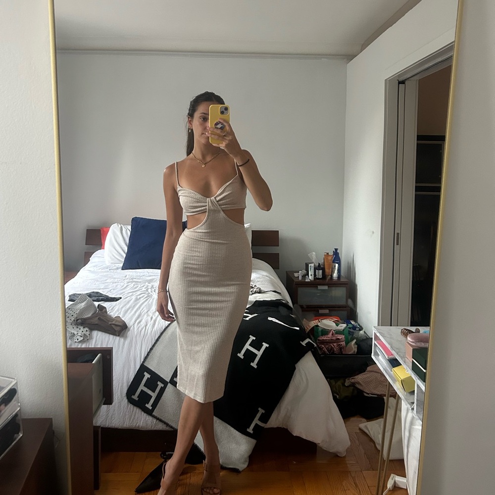 Stylish Cream Cut-Out Midi Dress